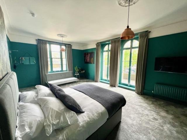 Deluxe Double Room,1527642217:JPEG