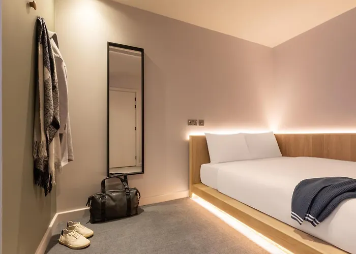 Zedwell GreenwichAirport Hotel